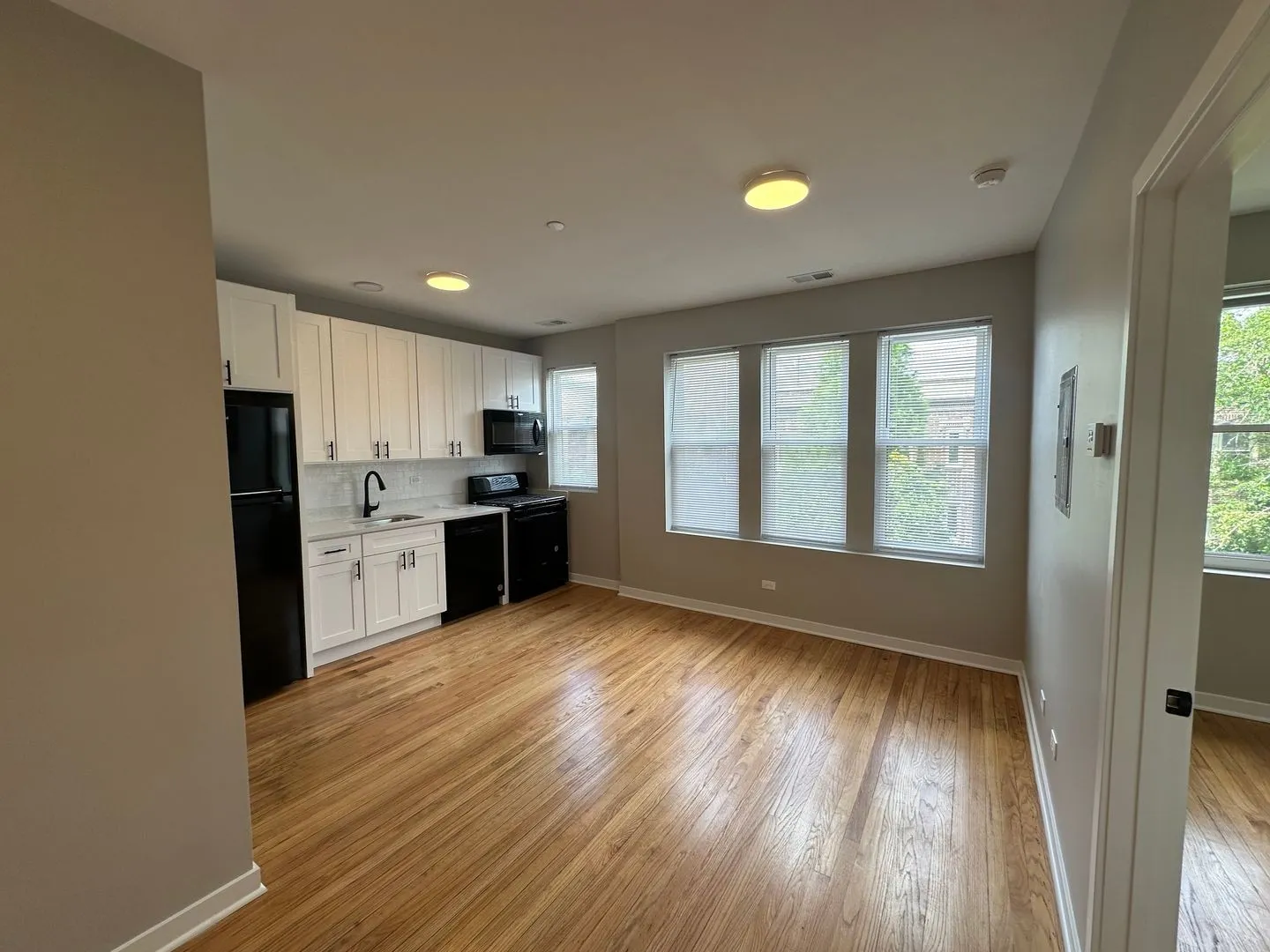 3055 W Leland Ave, ,  60625, USA 60625-unit#307-Chicago-IL