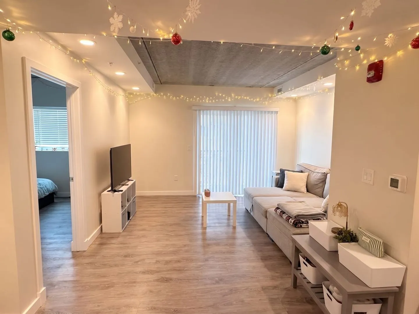 1323 W Morse Ave, , 60626, USA 60626-unit#810-Chicago-IL