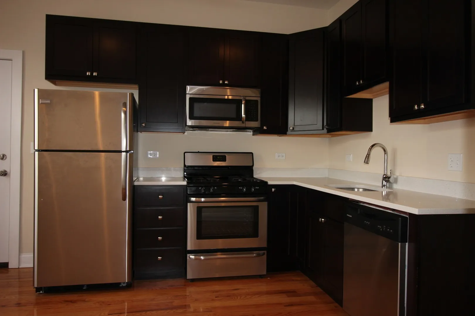 2540 W Augusta Blvd, , 60622, USA 60622-unit#2R-Chicago-IL