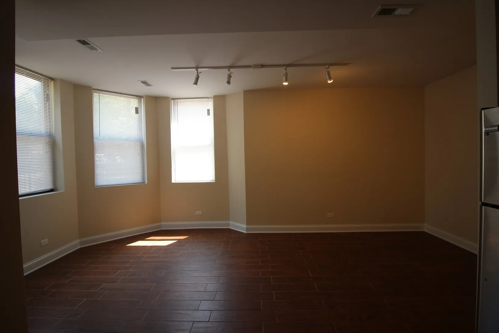 5400 N Winthrop Ave, , 60640, USA 60640-unit#GDN-Chicago-IL