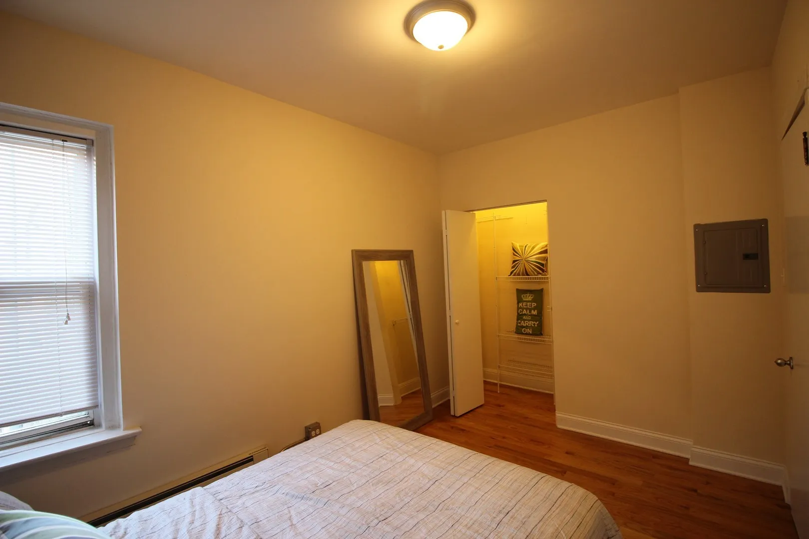 1210 W Granville Ave, , 60660, USA 60660-unit#300-Chicago-IL