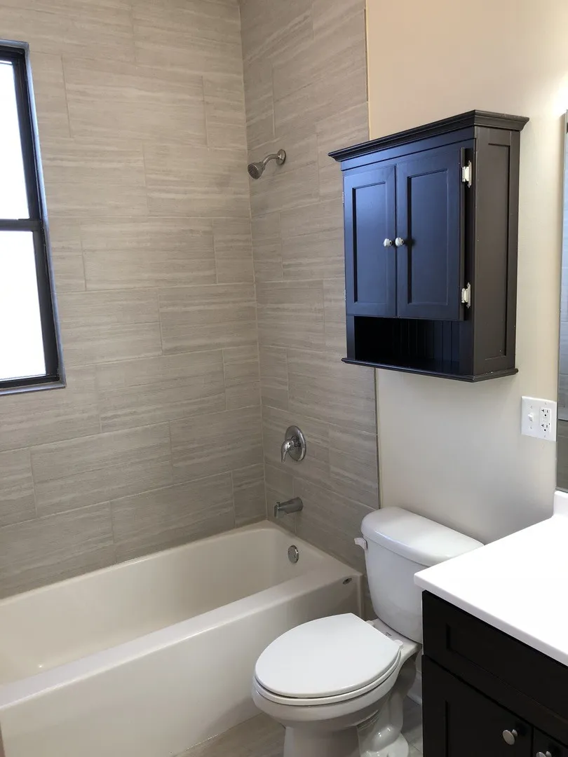 5407 N Ravenswood Ave, , 60640, USA 60640-unit#2R-Chicago-IL