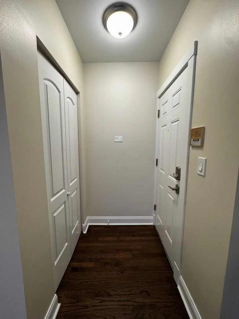 1381 W Greenleaf Ave, ,  60626, USA 60626-unit#3S-Chicago-IL