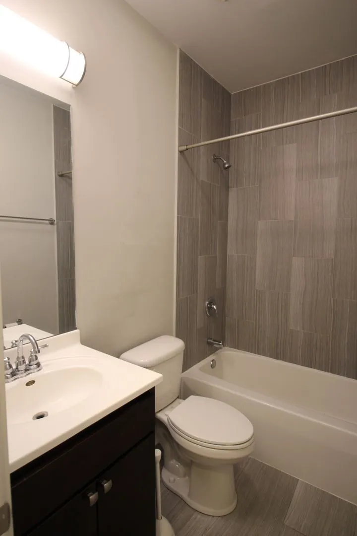 4740 Malden St, ,  60640, USA 60640-unit#3F-Chicago-IL