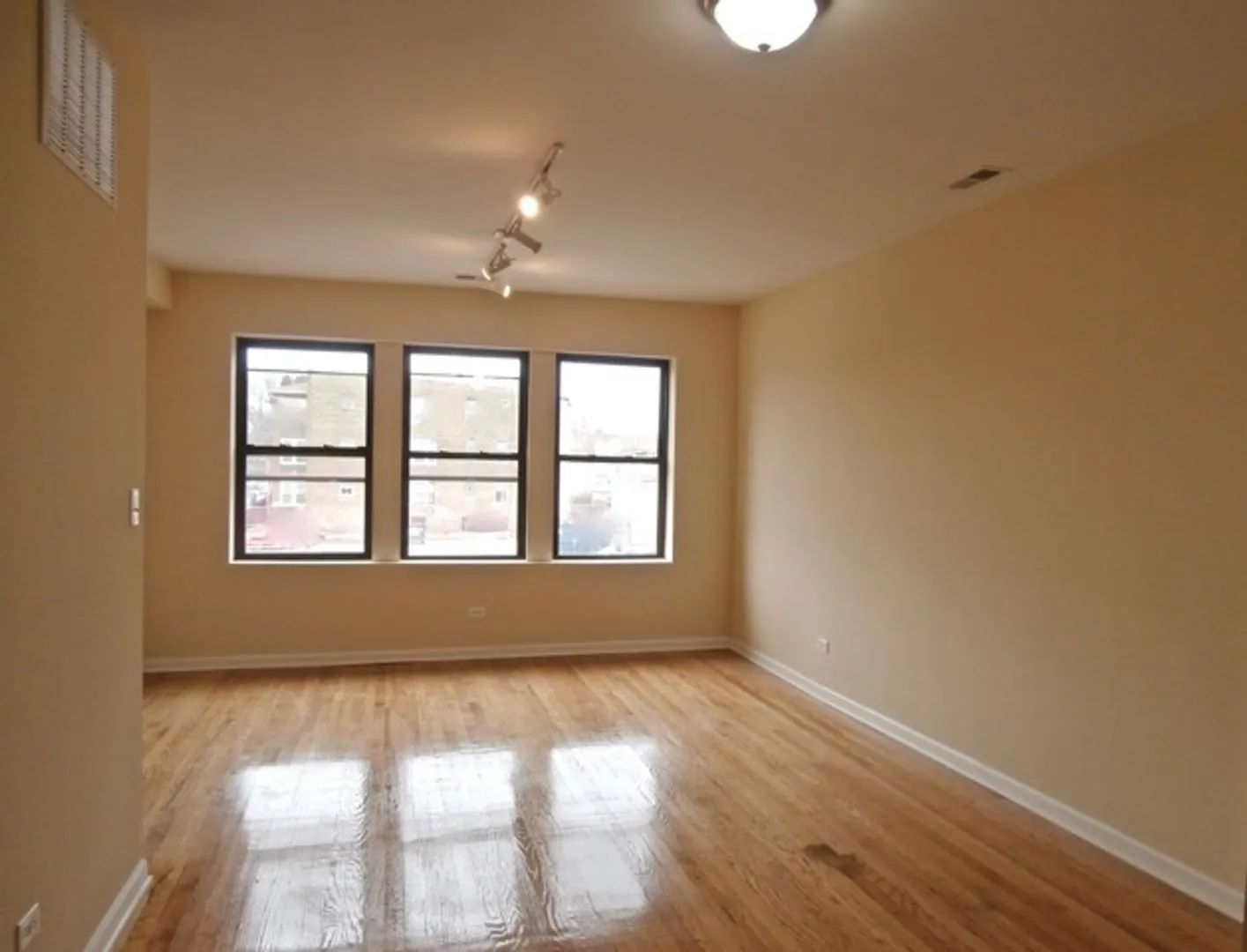 3119 W Lawrence Ave, , 60625, USA 60625-unit#3-Chicago-IL