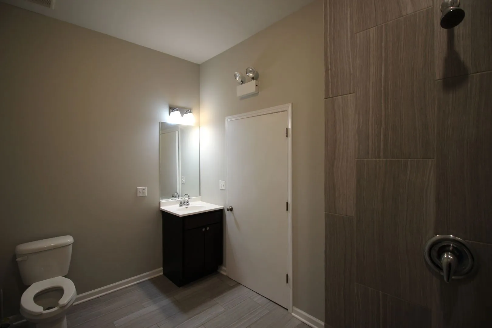 3007 W Lawrence Ave, , 60625, USA 60625-unit#STORE-Chicago-IL