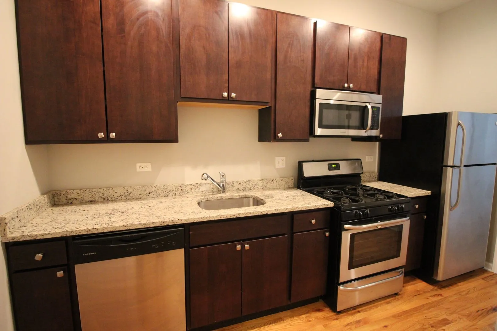 3007 W Lawrence Ave, , 60625, USA 60625-unit#STORE-Chicago-IL