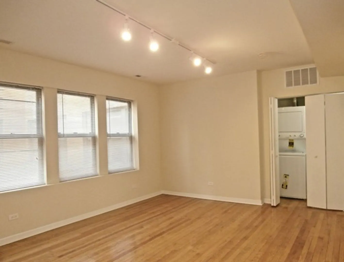 4747 N Troy St, , 60625, USA 60625-unit#3E-Chicago-IL