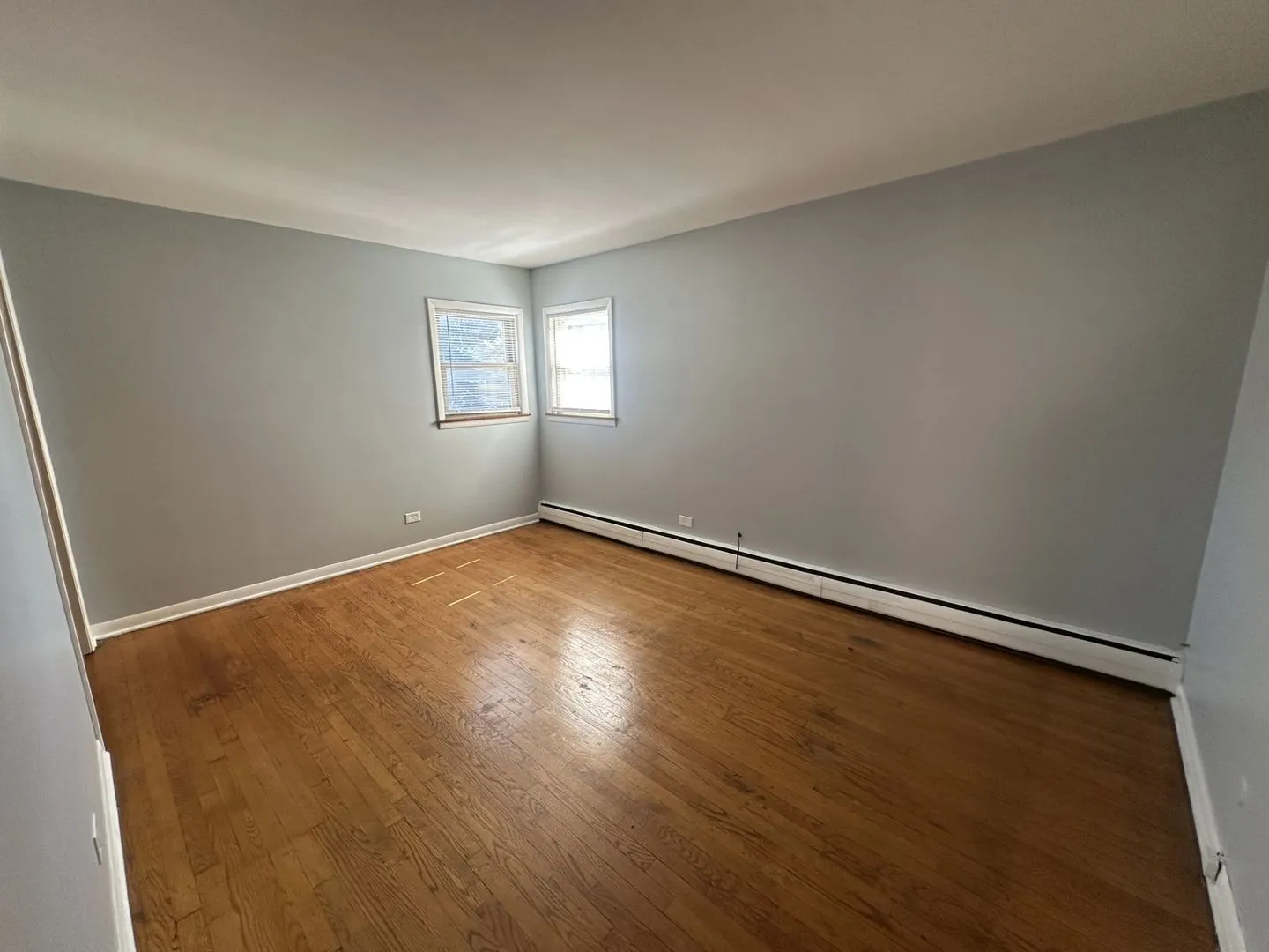 6711 S Chappel Ave, ,  60649, USA 60649-unit#2E-Chicago-IL