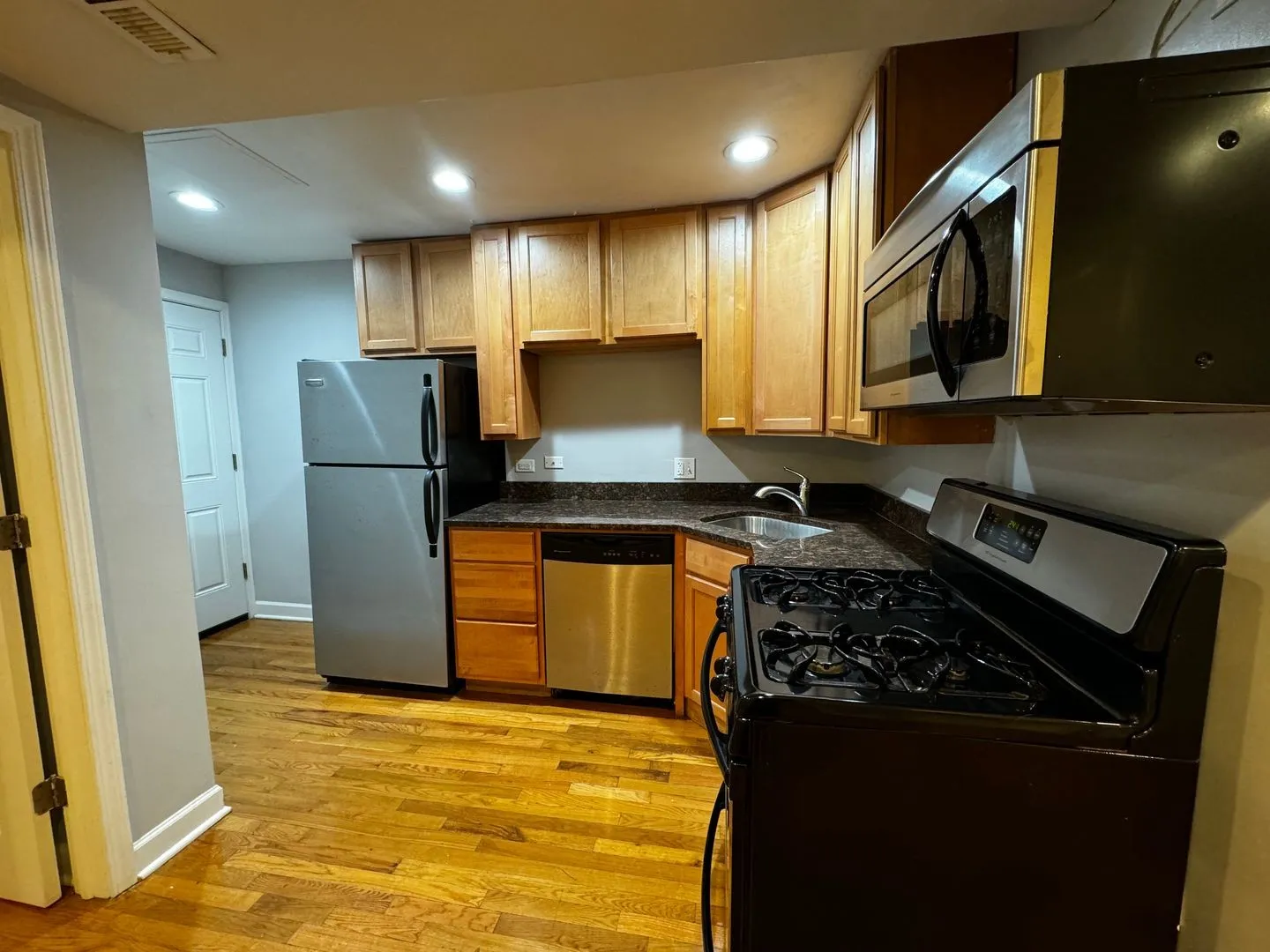 3641 W Leland Ave, ,  60625, USA 60625-unit#1S-Chicago-IL