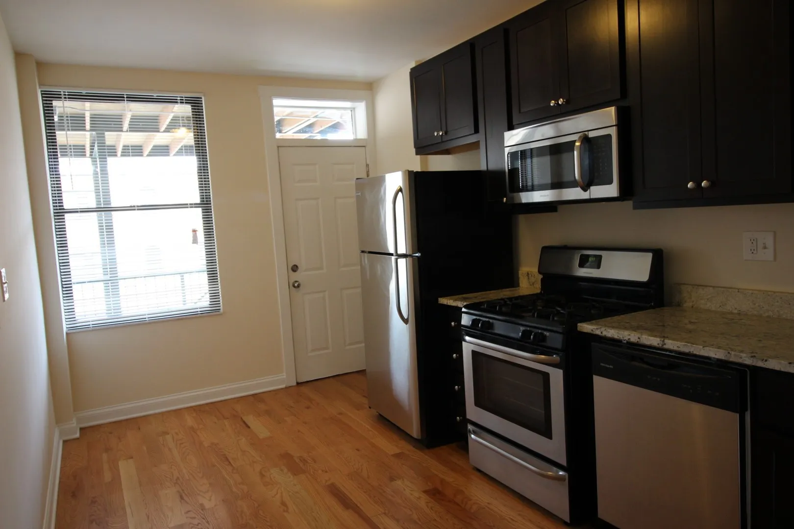 W Lawrence Ave, , 60625, USA 60625-unit#2-Chicago-IL
