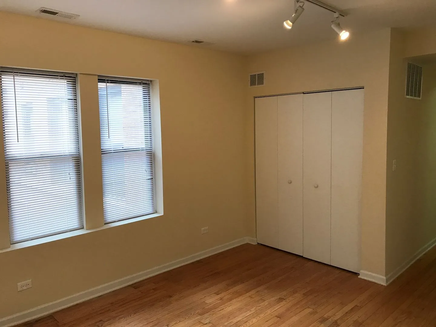 4749 N Troy St, ,  60625, USA 60625-unit#2N-Chicago-IL