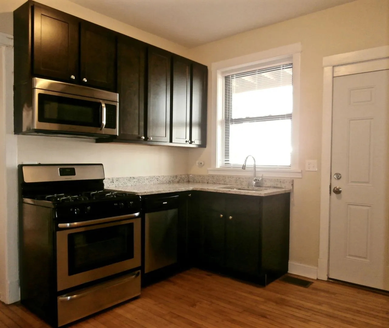 2410 W Winnemac Ave, ,  60625, USA 60625-unit#2-Chicago-IL