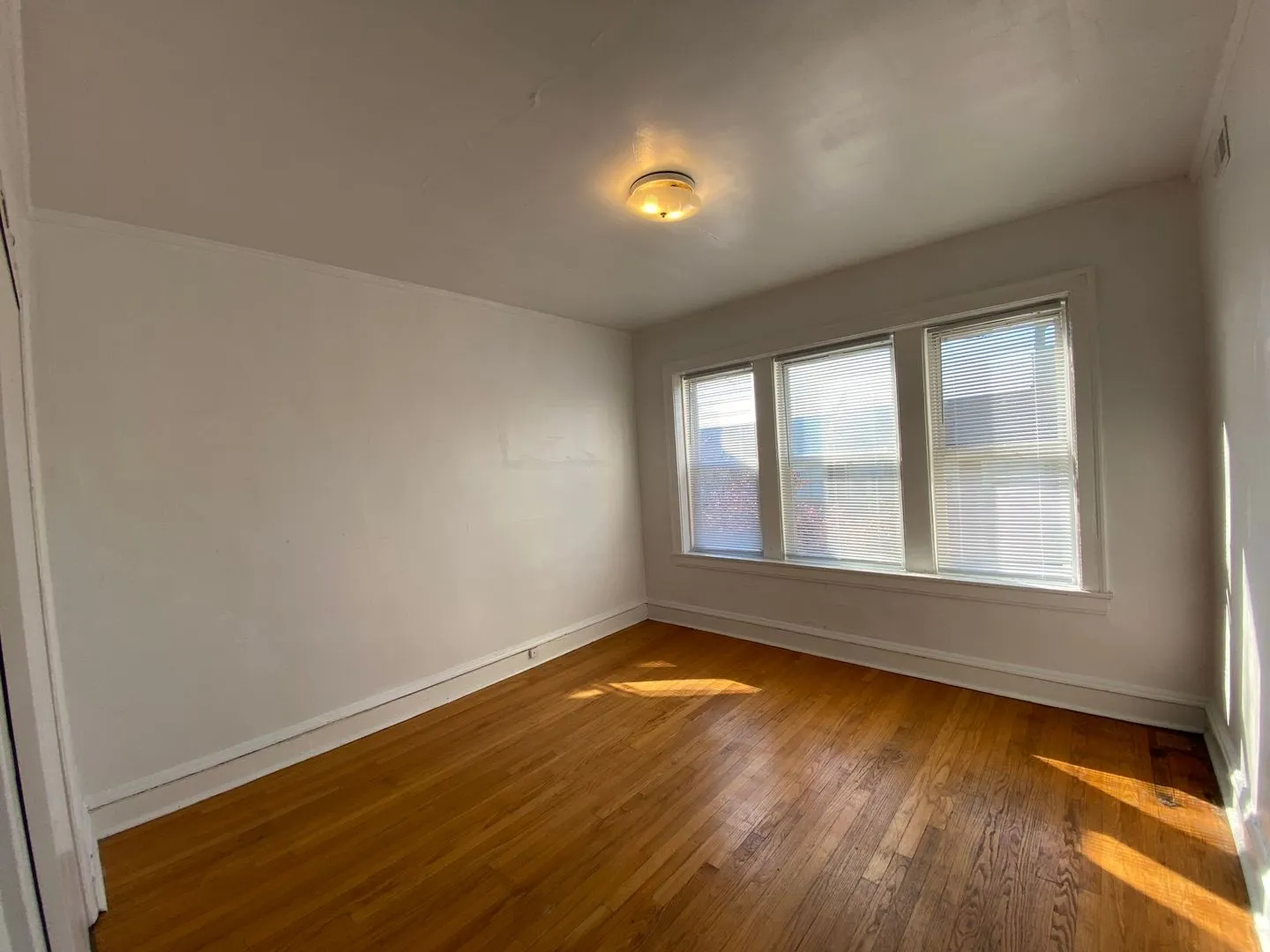 6121 N Fairfield Ave, , 60659, USA 60659-unit#3-Chicago-IL