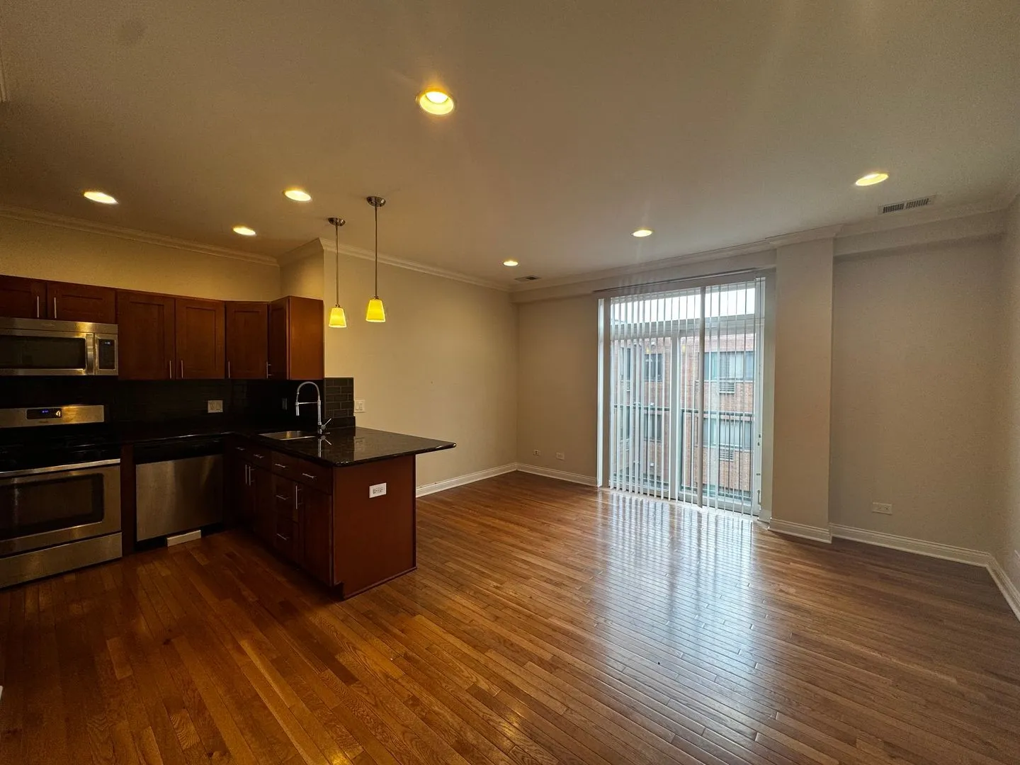 1334 W Morse Ave, , 60626, USA 60626-unit#202-Chicago-IL