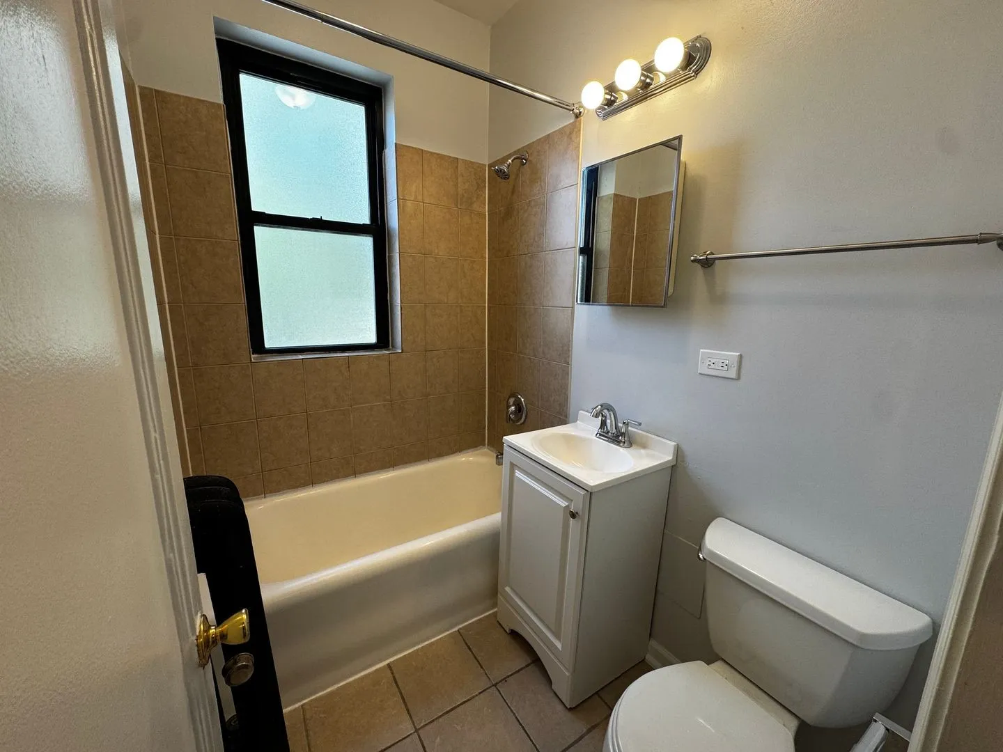 1344 W Lunt Ave, ,  60626, USA 60626-unit#304-Chicago-IL