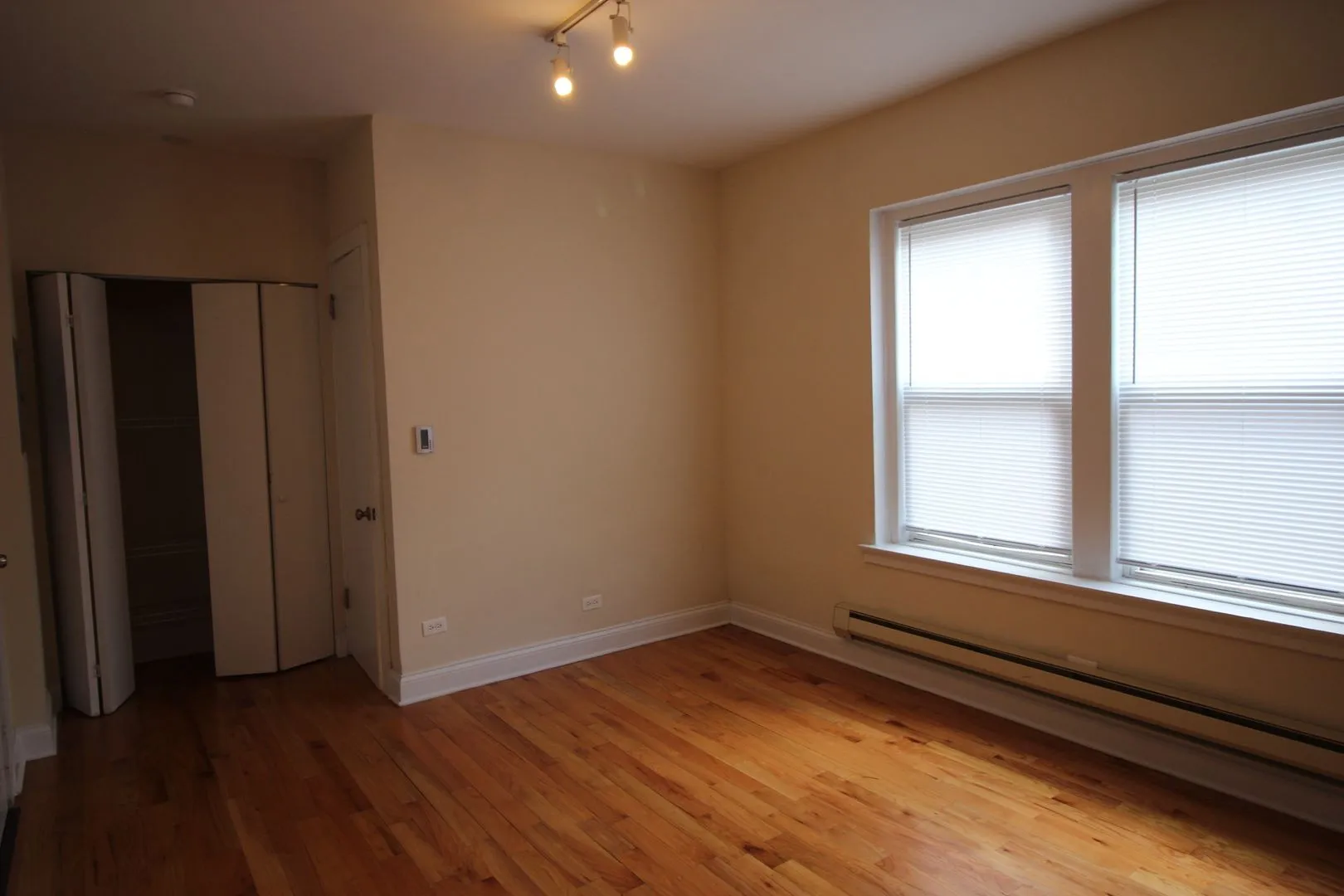 1210 W Granville Ave, ,  60660, USA 60660-unit#203-Chicago-IL