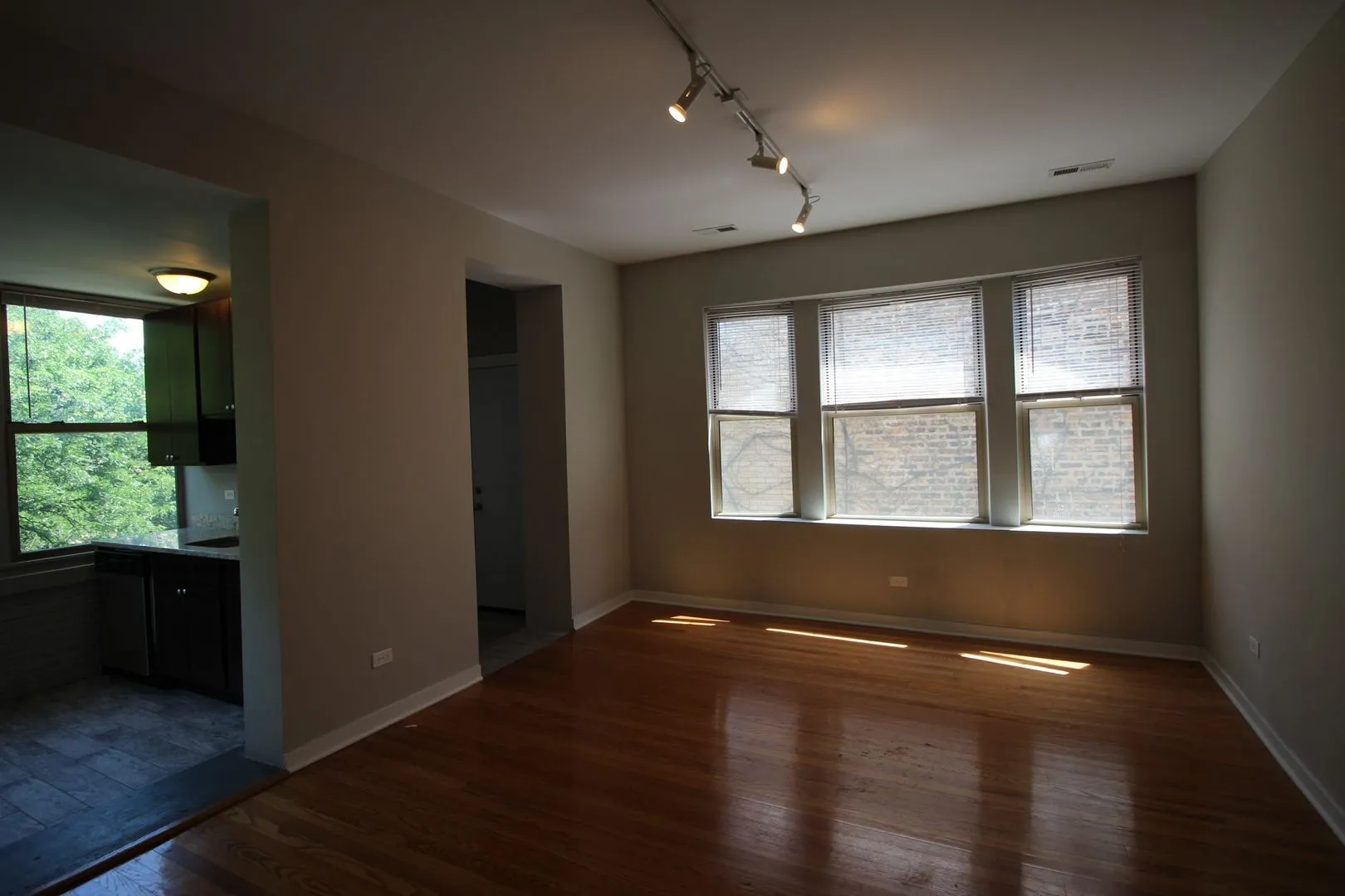 4740 Malden St, ,  60640, USA 60640-unit#3F-Chicago-IL