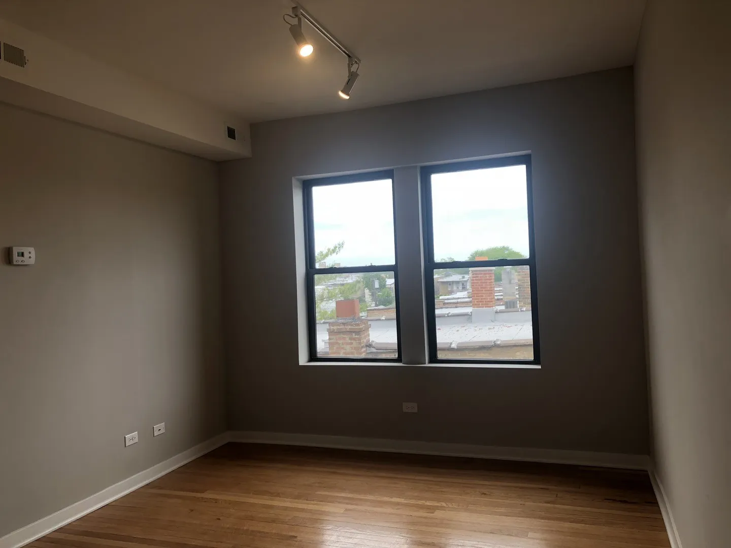 3104 W Sunnyside Ave, , 60625, USA 60625-unit#3R-Chicago-IL