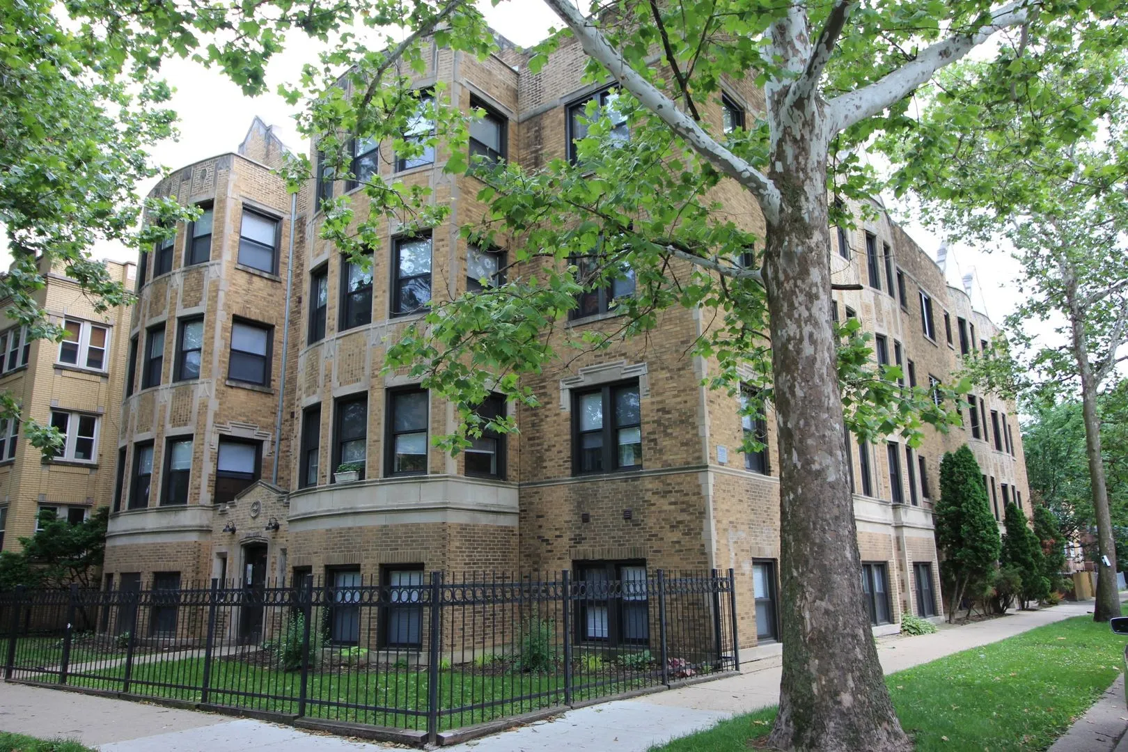 2325 W Arthur Ave, ,  60645, USA 60645-unit#1-Chicago-IL