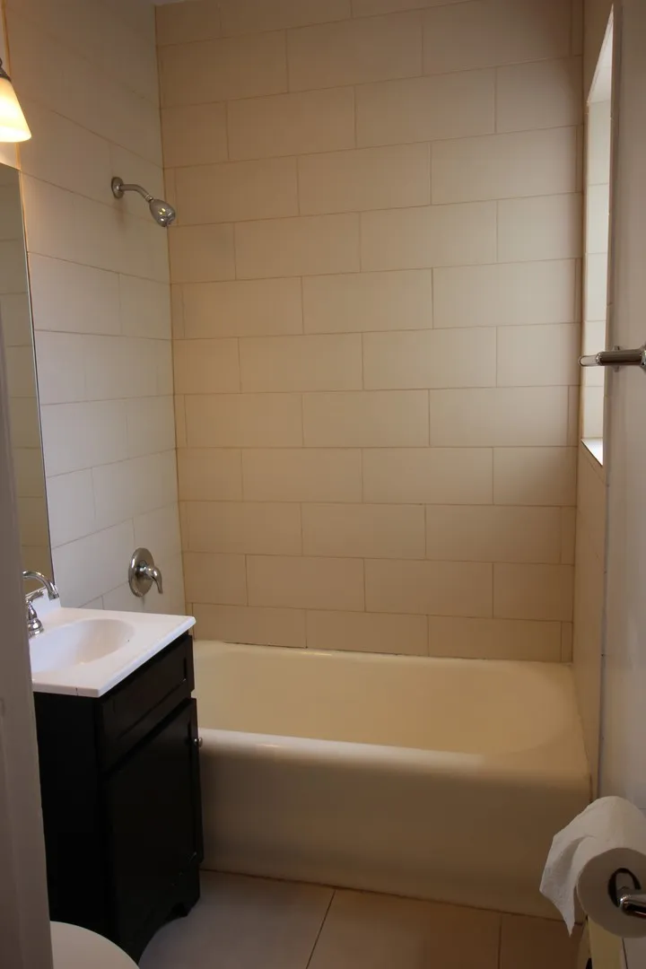 1210 W Granville Ave, , 60660, USA 60660-unit#300-Chicago-IL