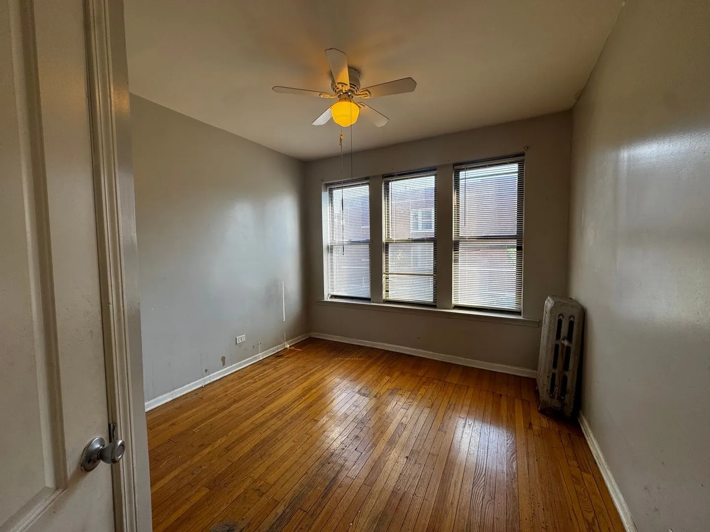 7658 S Marquette Ave, ,  60649, USA 60649-unit#3-Chicago-IL
