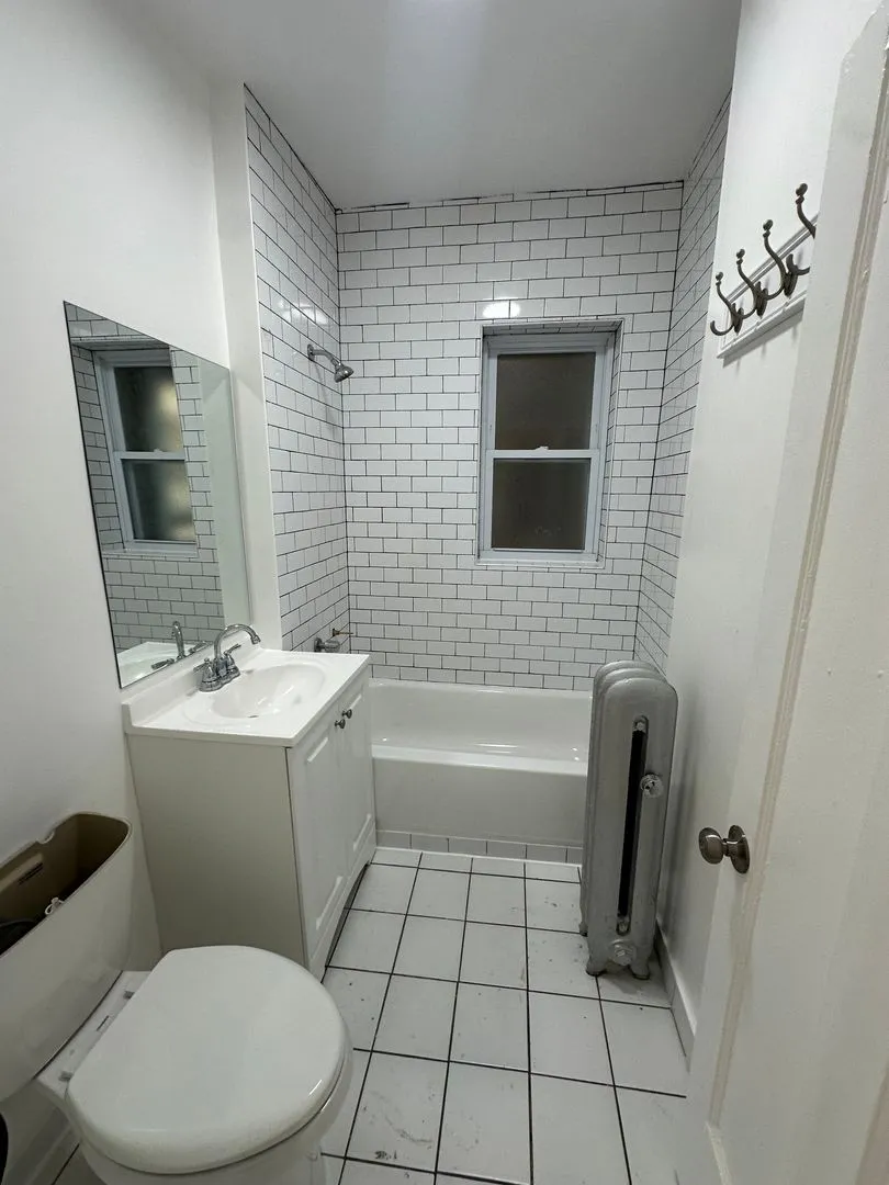 4902 N St Louis Ave, ,  60625, USA 60625-unit#3E-Chicago-IL
