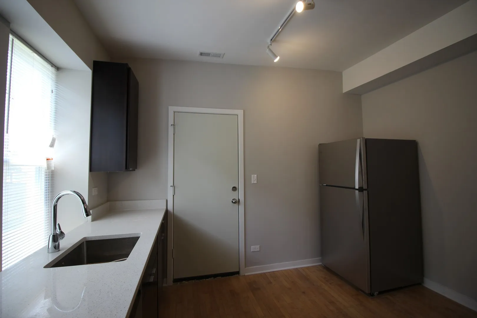 3644 W Diversey Ave, ,  60647, USA 60647-unit#3F-Chicago-IL