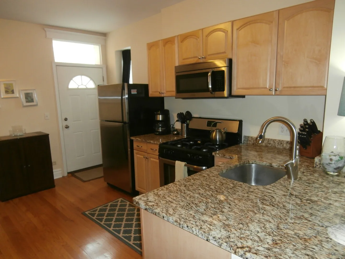 4955 N Damen Ave, ,  60625, USA 60625-unit#1F-Chicago-IL