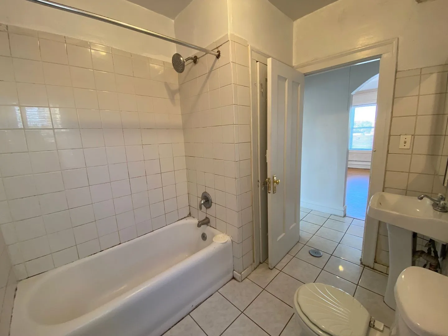 6121 N Fairfield Ave, , 60659, USA 60659-unit#3-Chicago-IL