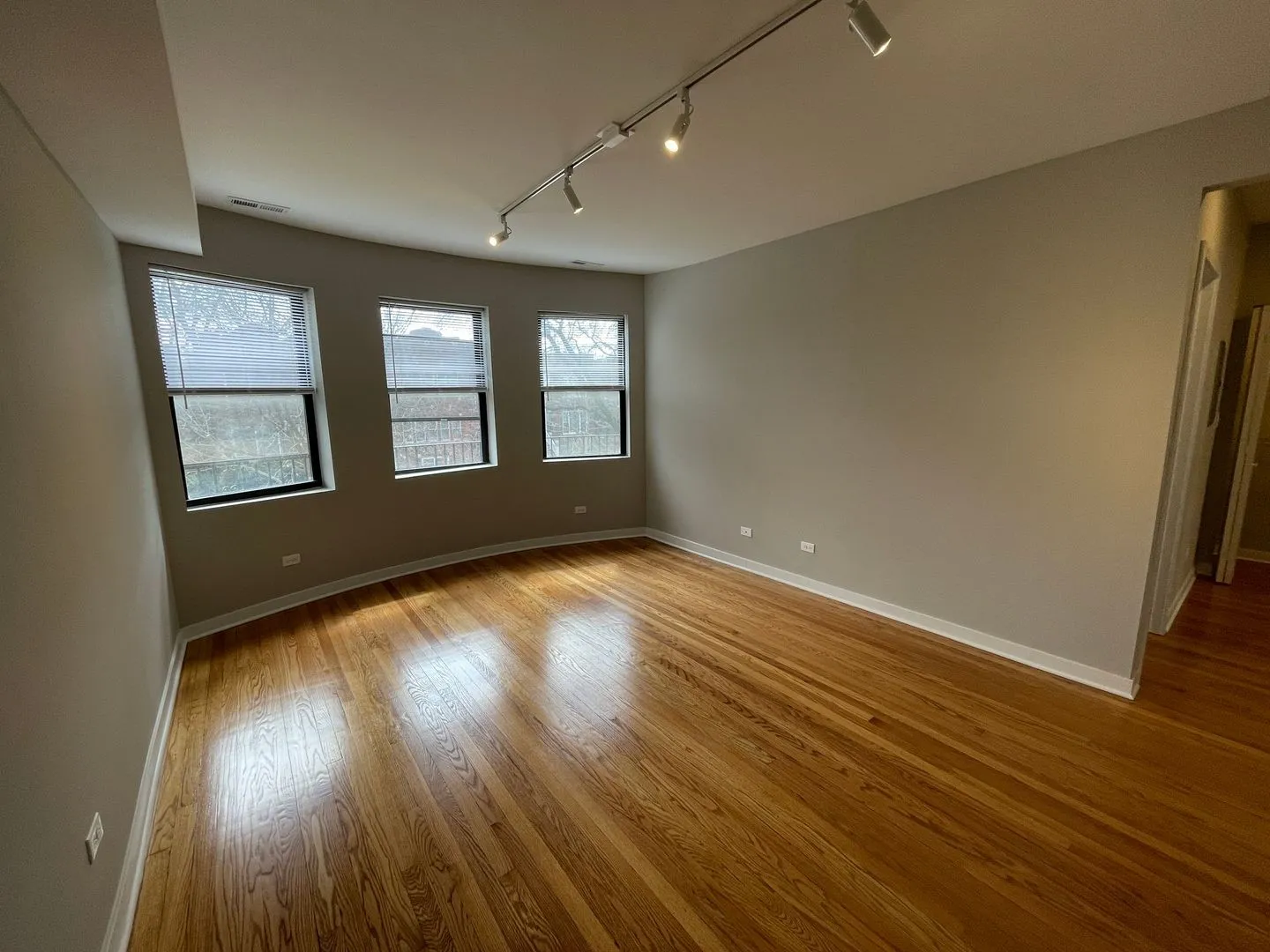 5454 N Sawyer Ave, , 60625, USA 60625-unit#3-Chicago-IL