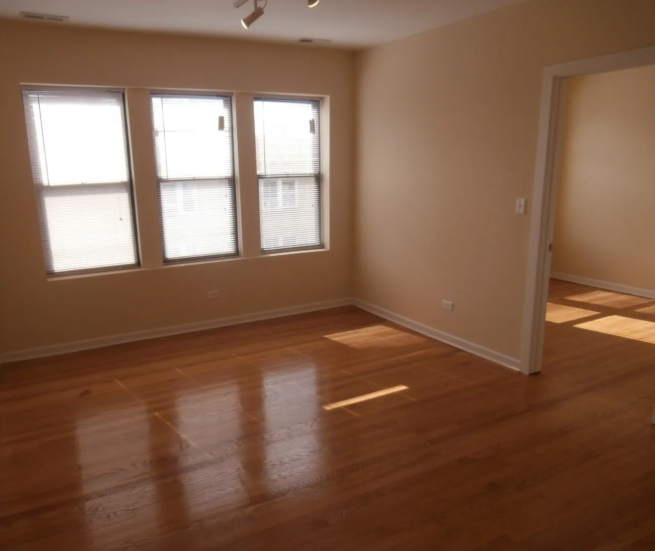 4751 N Troy St, , 60625, USA 60625-unit#3W-Chicago-IL