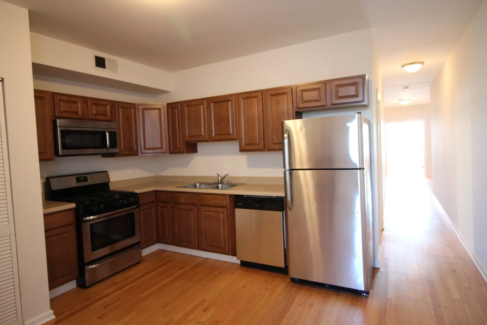 3320 W Lawrence Ave, , 60625, USA 60625-unit#3-Chicago-IL