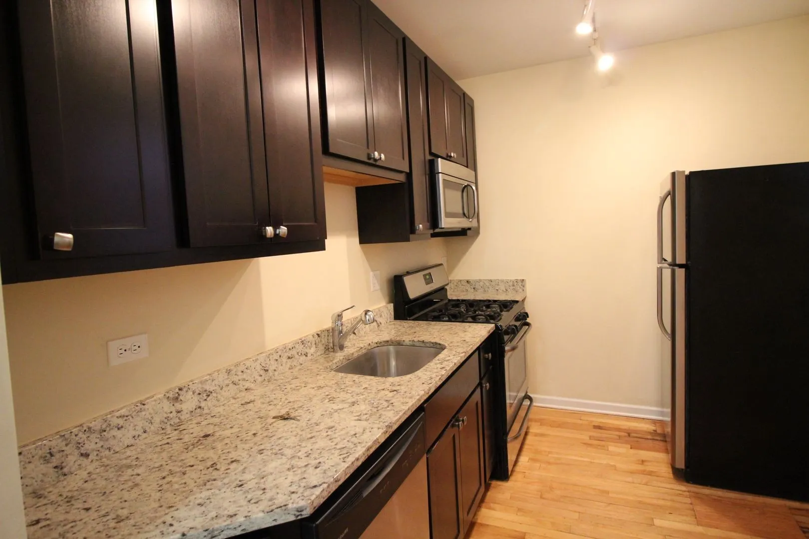 4750 N Sacramento Ave, ,  60625, USA 60625-unit#1W-Chicago-IL