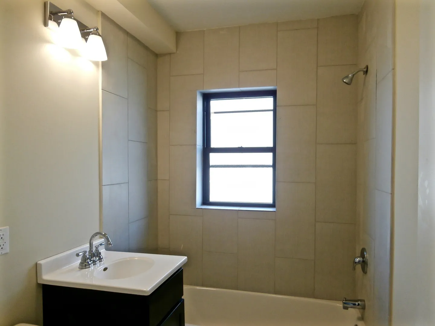 3003 W Lawrence Ave, ,  60625, USA 60625-unit#2W-Chicago-IL