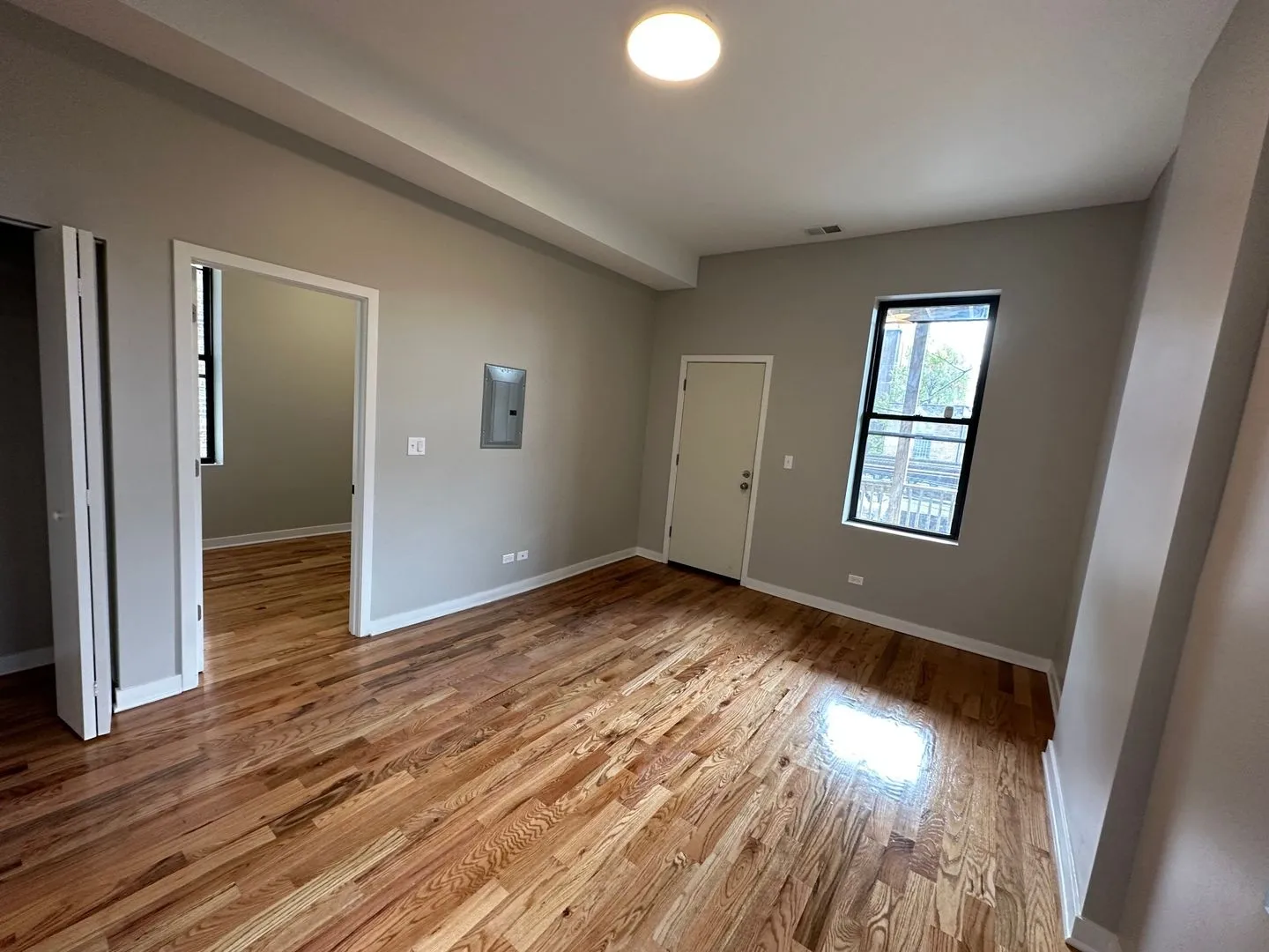 3515 N Sheffield Ave, ,  60657, USA 60657-unit#1R-Chicago-IL