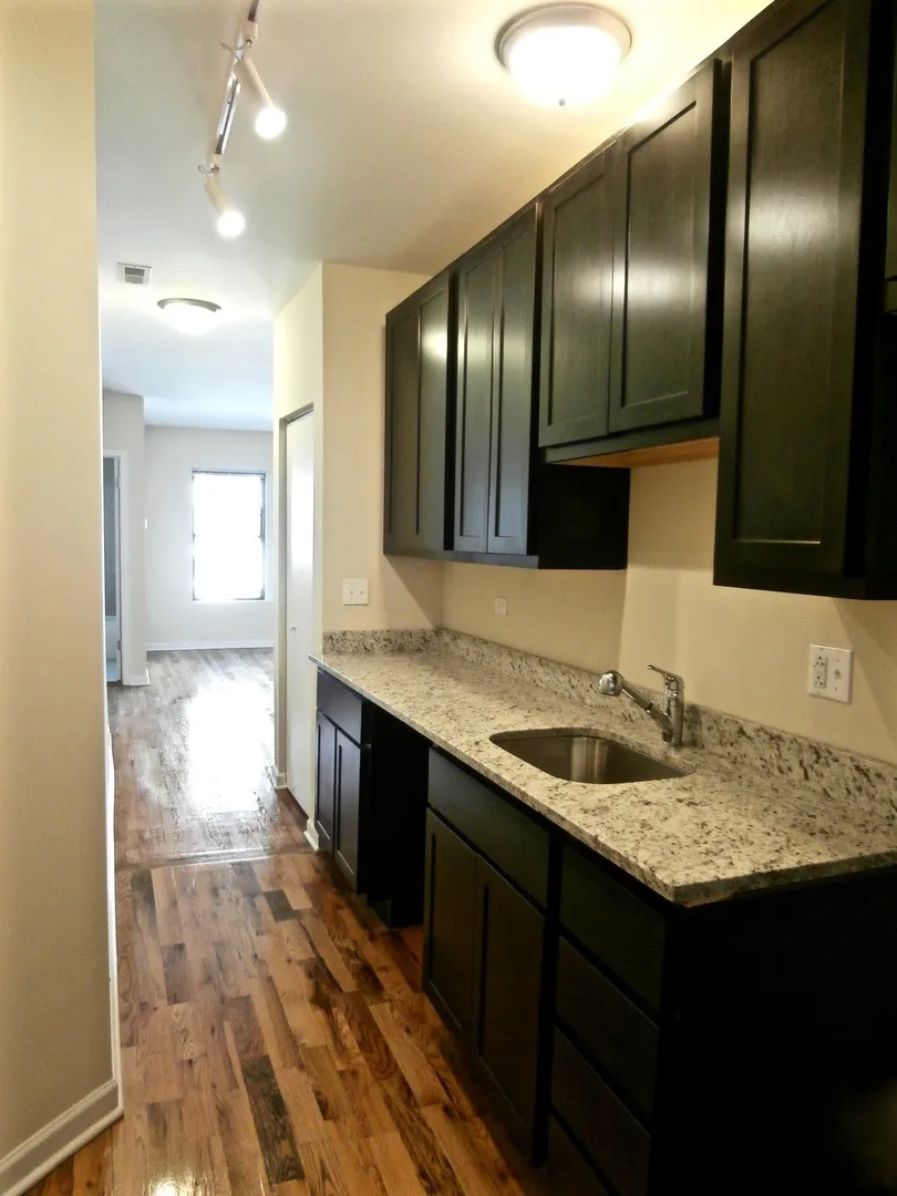 3003 W Lawrence Ave, ,  60625, USA 60625-unit#2W-Chicago-IL