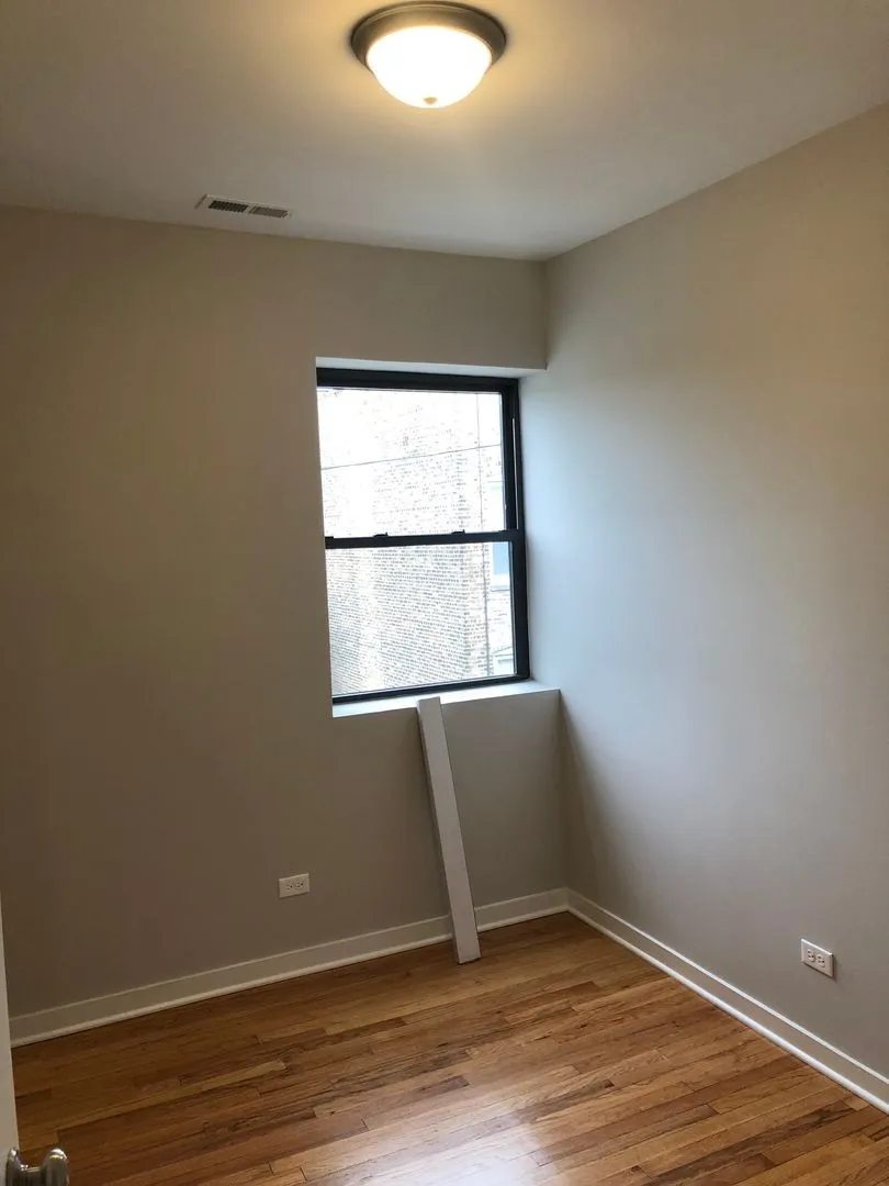 4819 N Christiana Ave, , 60625, USA 60625-unit#2E-Chicago-IL