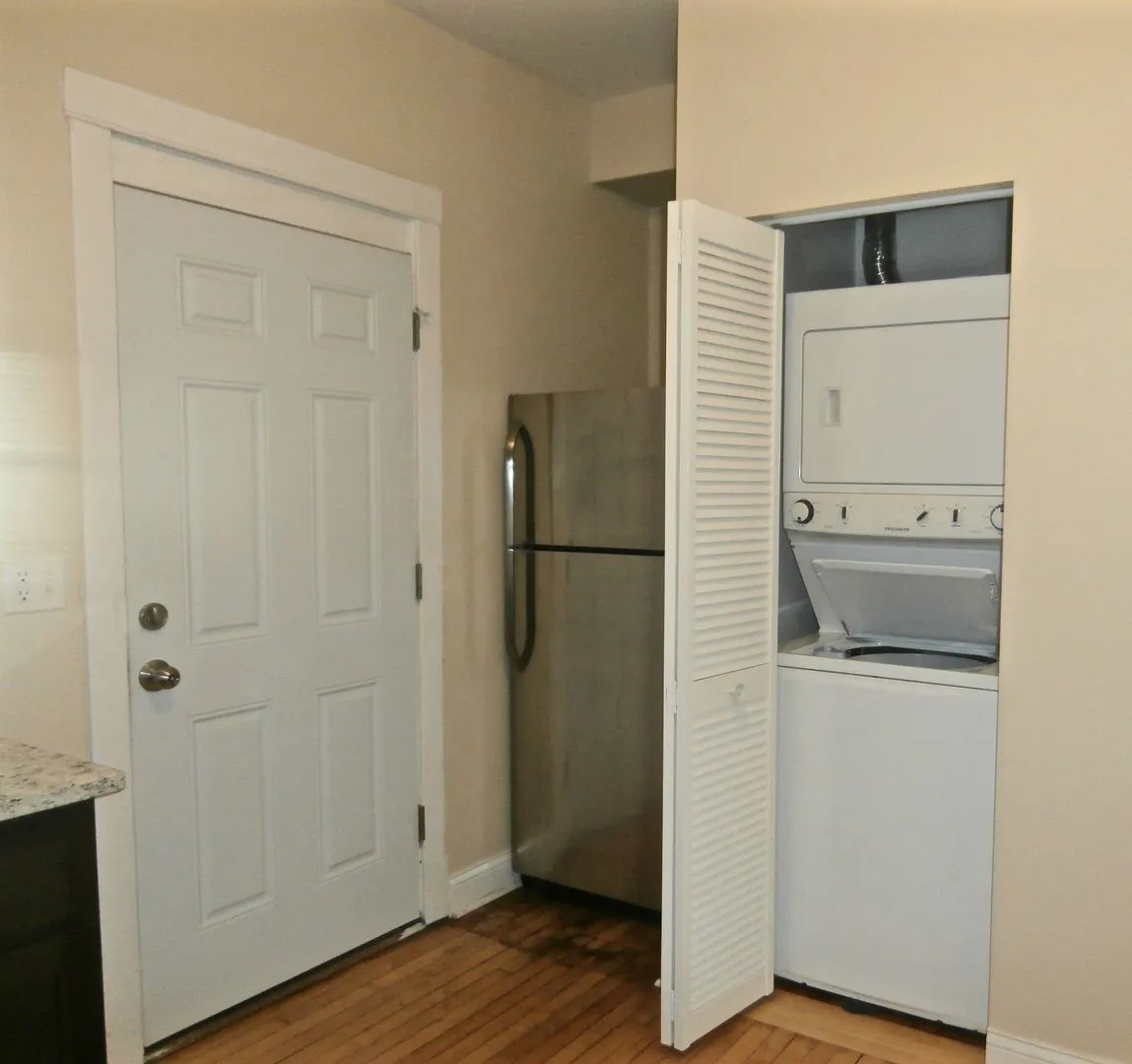 2410 W Winnemac Ave, ,  60625, USA 60625-unit#2-Chicago-IL