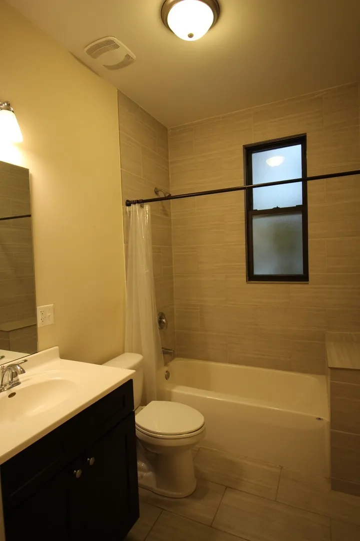 5407 N Ravenswood Ave, ,  60640, USA 60640-unit#2F-Chicago-IL