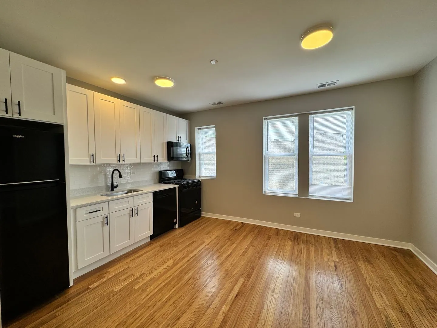 3051 W Leland Ave, , 60625, USA 60625-unit#106-Chicago-IL