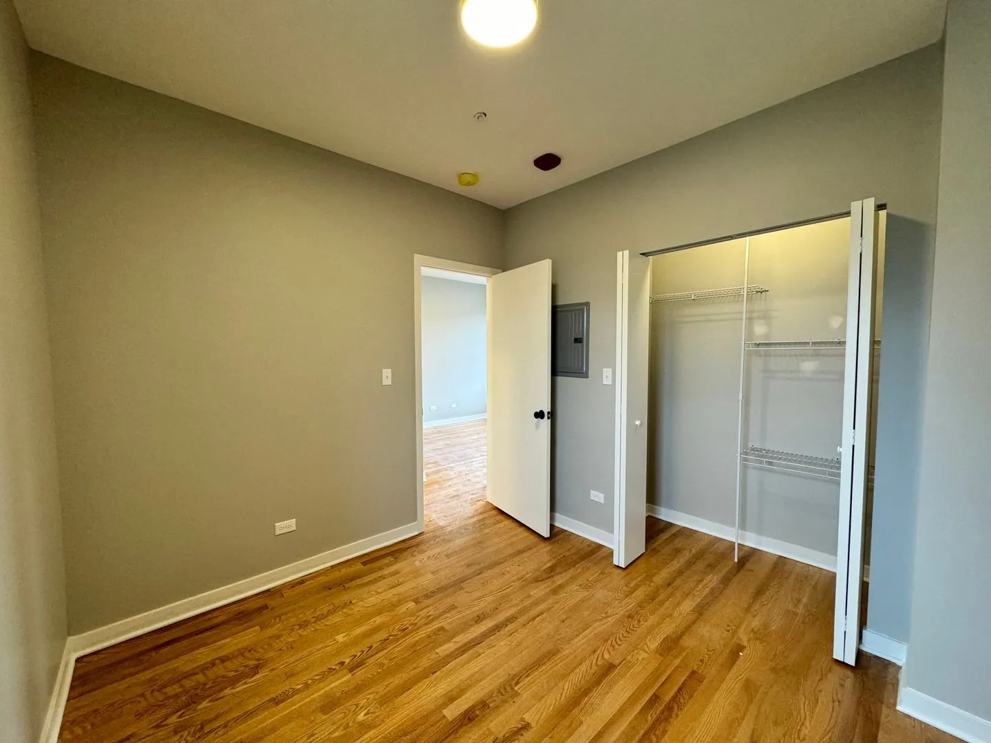 3051 W Leland Ave, , 60625, USA 60625-unit#102-Chicago-IL