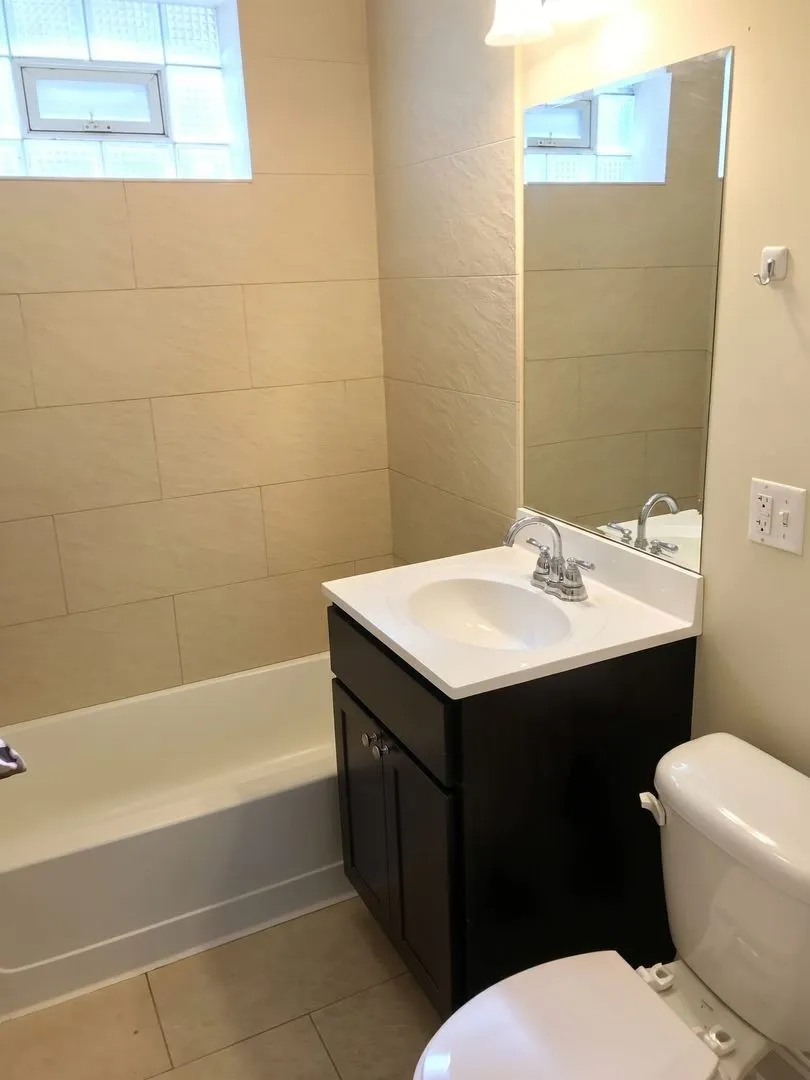 4029 N Monticello Ave, ,  60618, USA 60618-unit#2W-Chicago-IL