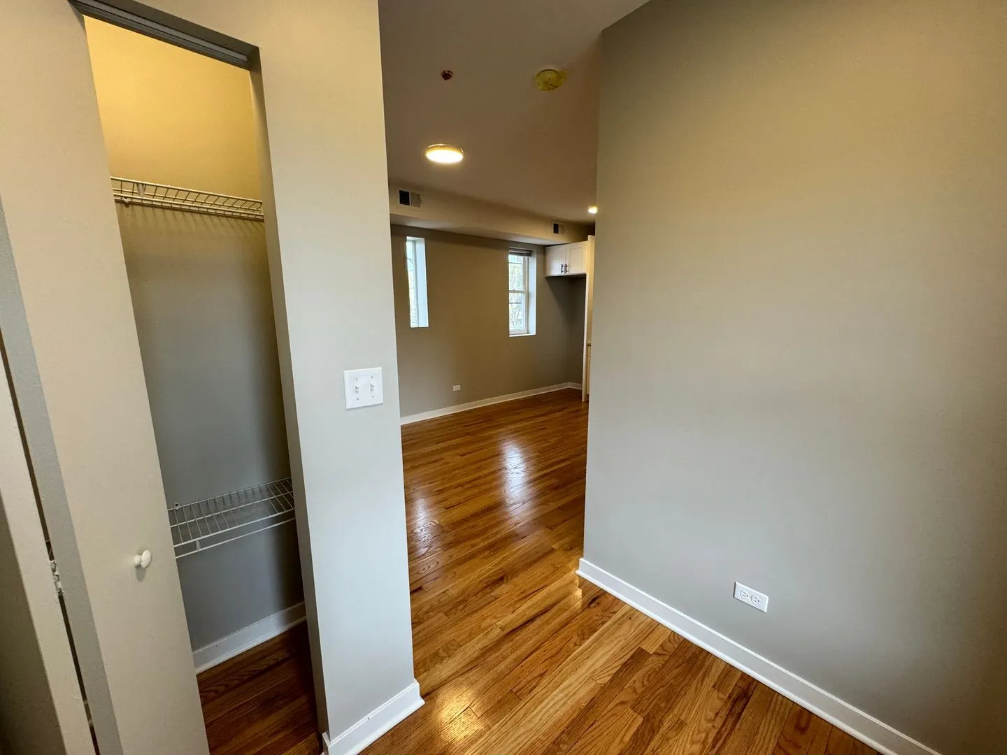 3051 W Leland Ave, , 60625, USA 60625-unit#110-Chicago-IL