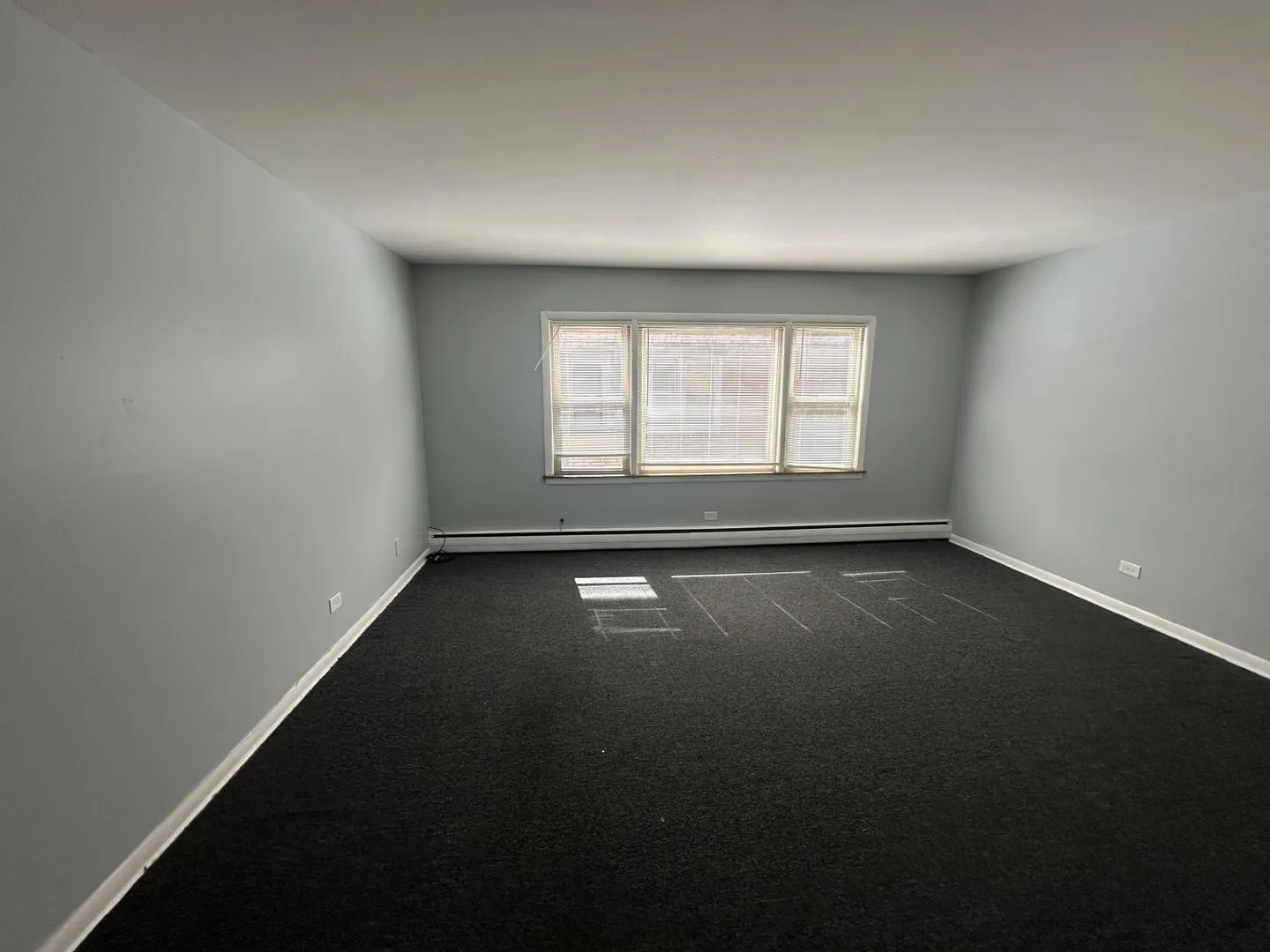 6711 S Chappel Ave, ,  60649, USA 60649-unit#2E-Chicago-IL