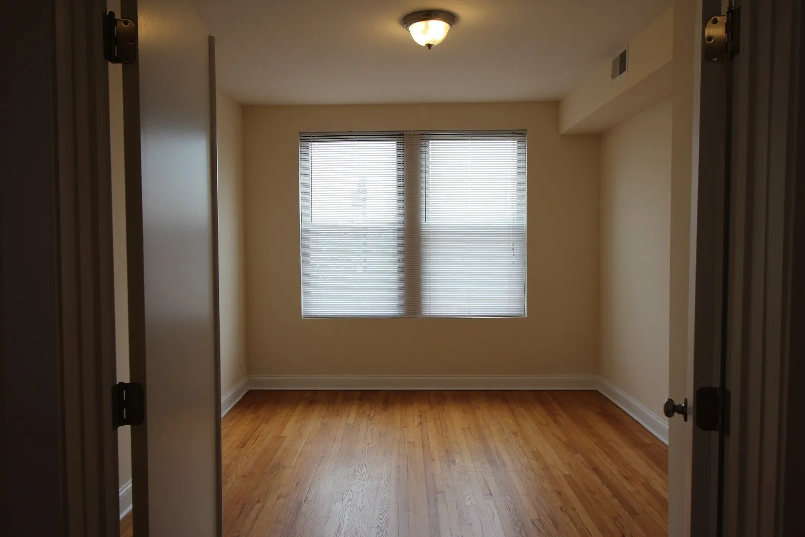 W Lawrence Ave, , 60625, USA 60625-unit#2-Chicago-IL