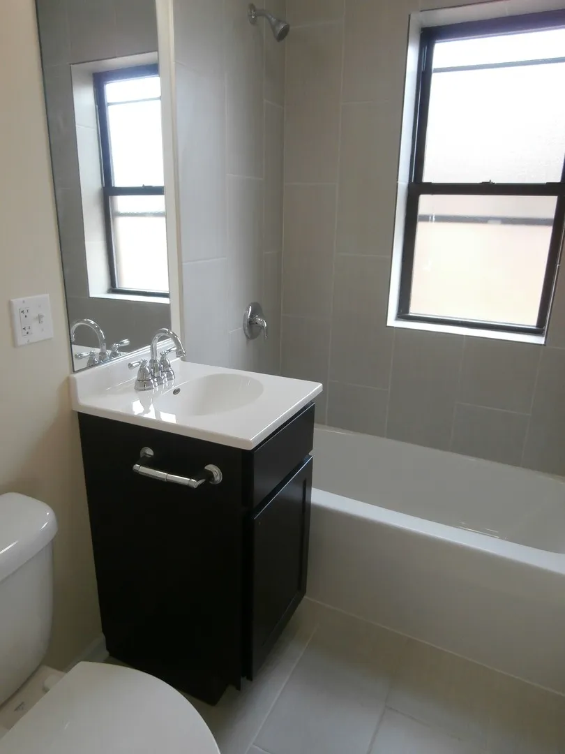 4751 N Troy St, , 60625, USA 60625-unit#3W-Chicago-IL