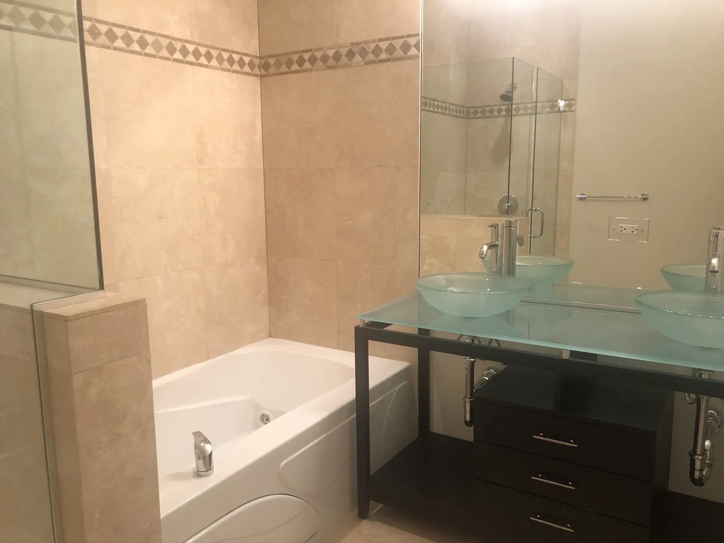 6957 N Greenview Ave, , 60626, USA 60626-unit#6C-Chicago-IL