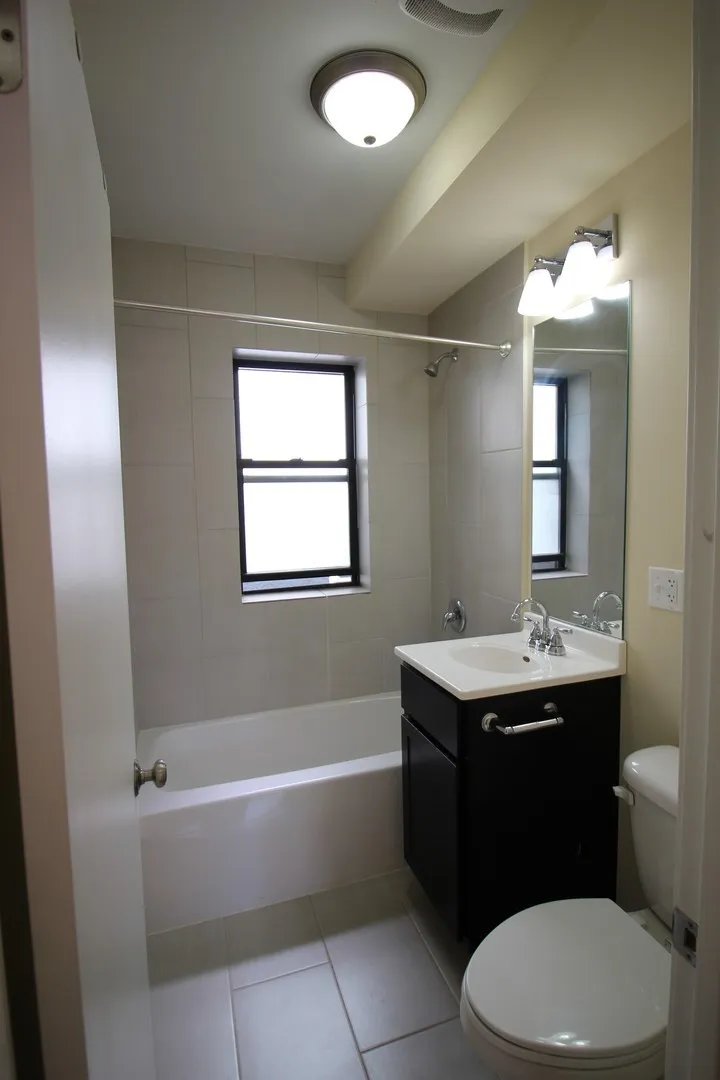 4749 N Troy St, , 60625, USA 60625-unit#1S-Chicago-IL