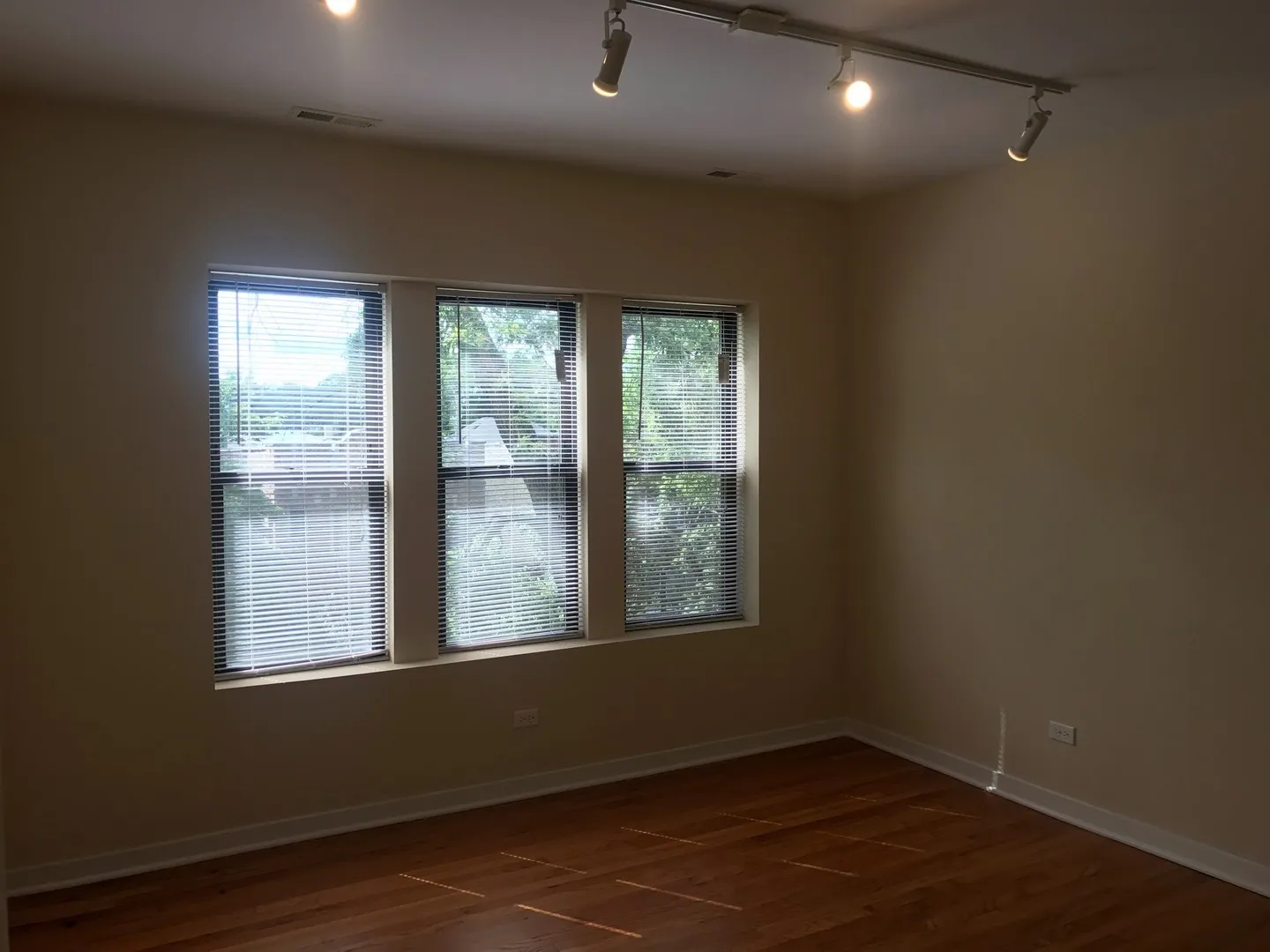 6603 N Campbell Ave, ,  60645, USA 60645-unit#3-Chicago-IL